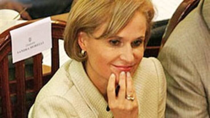 Duro choque entre la contralora y exfiscal Viviane Morales por investigaciones sobre corrupción en la salud
