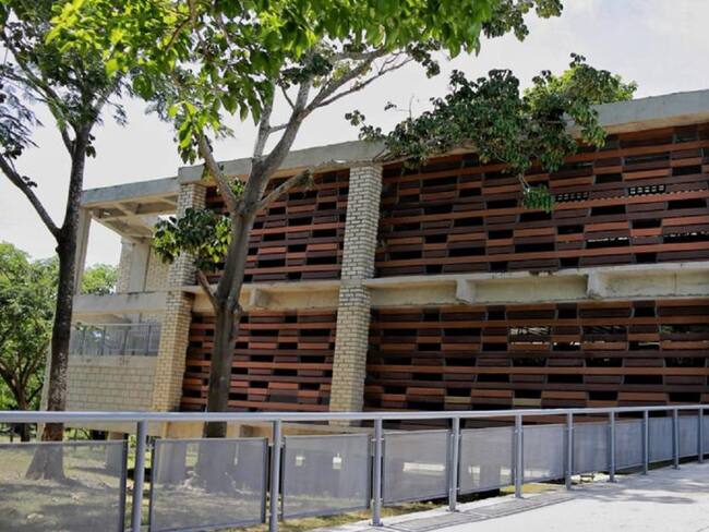 Entregan moderno megacolegio en Mompox, Bolívar