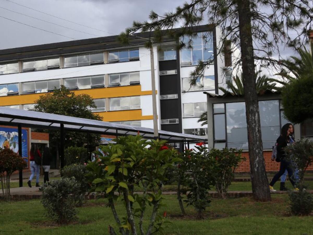 Docente de la UPTC Sogamoso aclara que el programa de Administración de Empresas no es nocturno