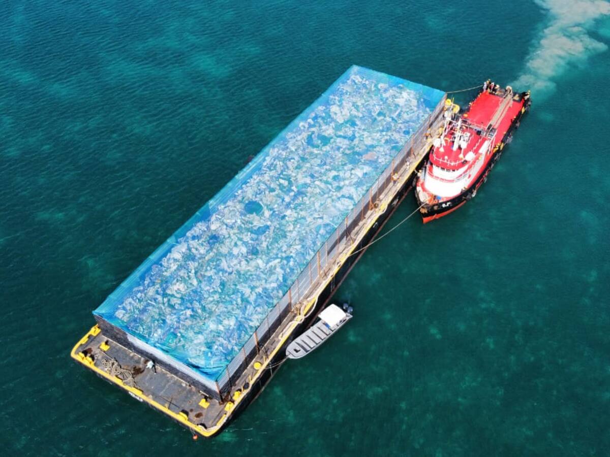 Comienza el retiro de 40 mil toneladas de escombros en Providencia