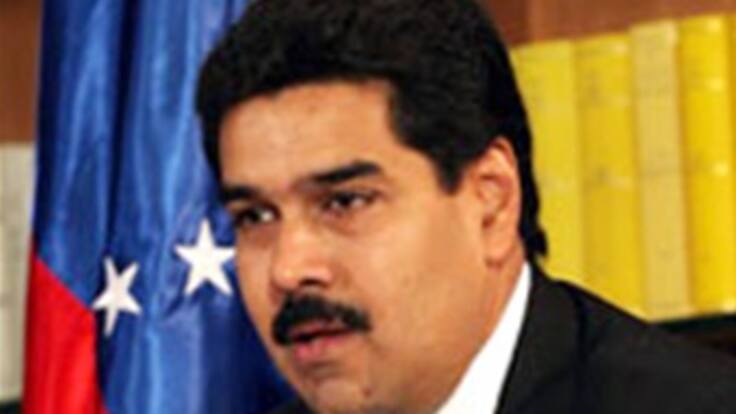 Venezuela califica de 'disco rayado' críticas de EE.UU. a sus nexos con Irán