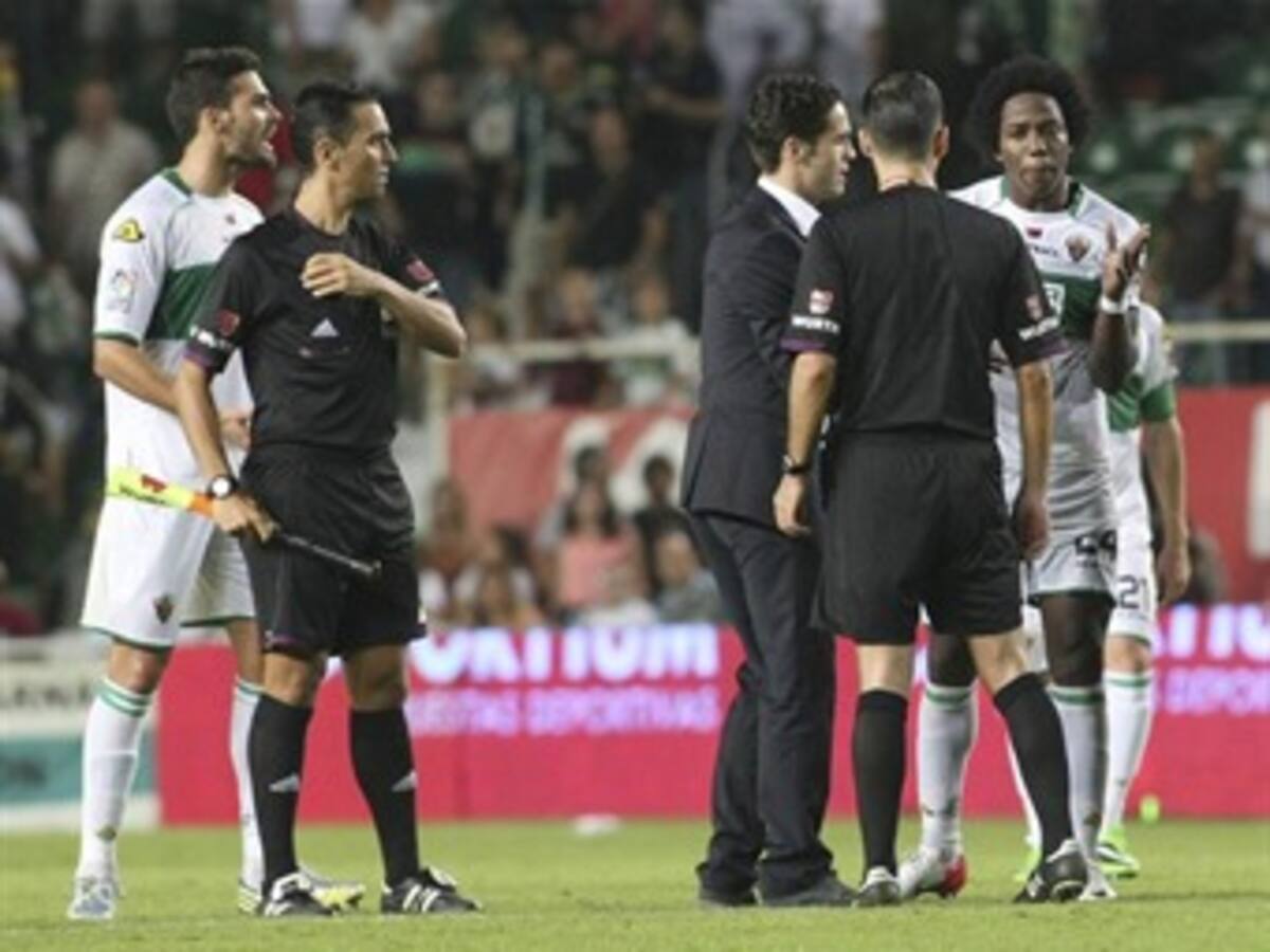 Carlos Sánchez fue sancionado una fecha tras el polémico final ante Real Madrid