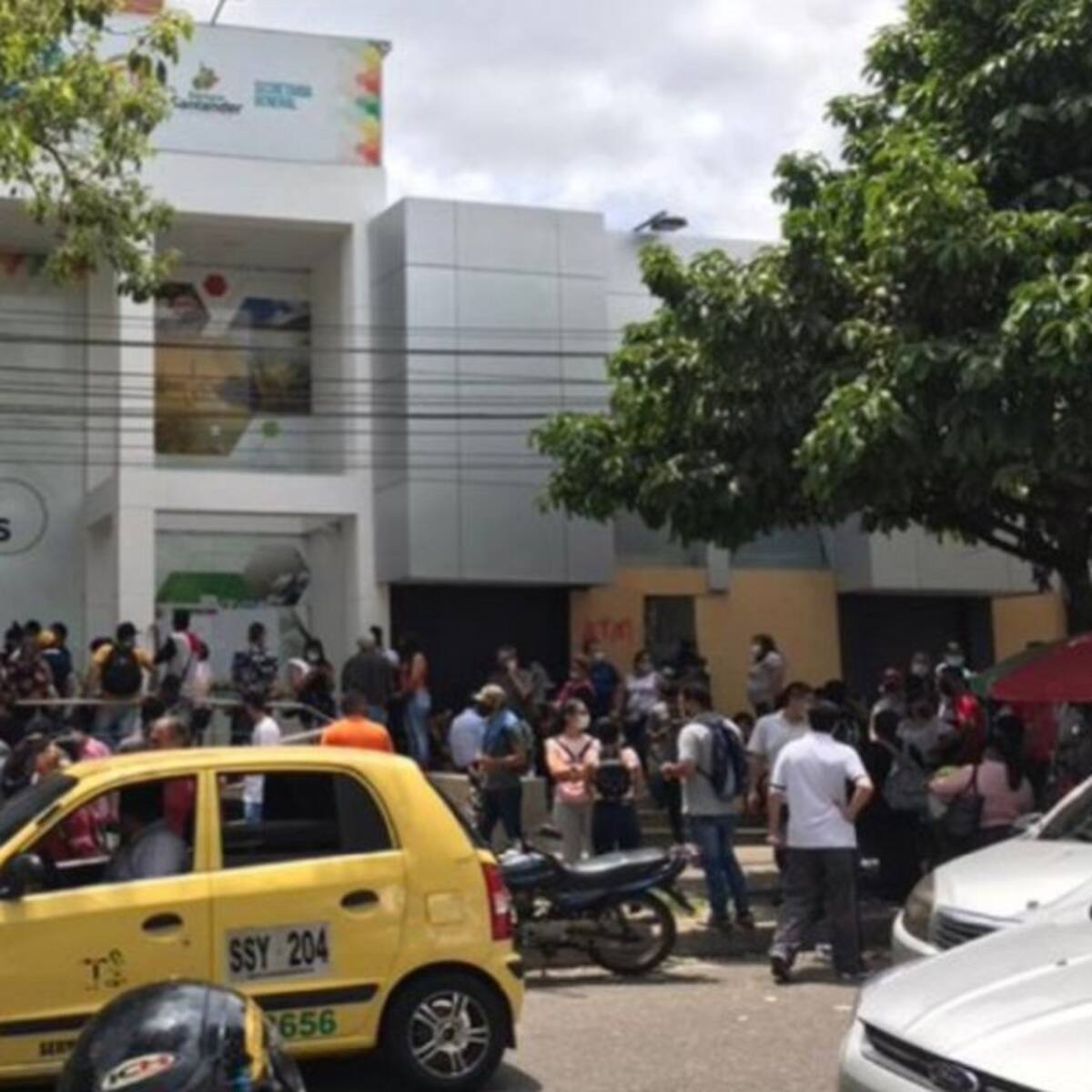 Piden denunciar ante la Fiscalía tramitadores de pasaportes