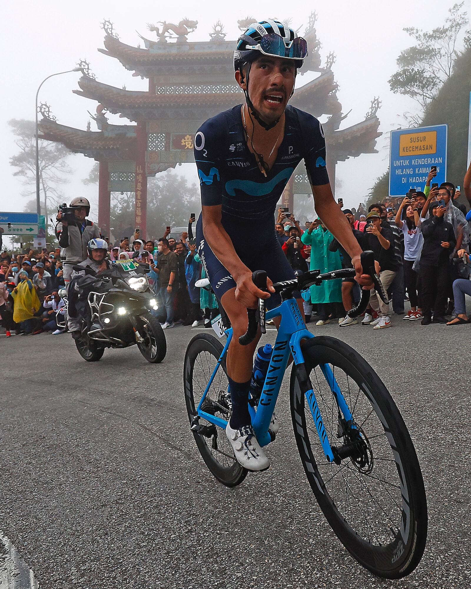 Iván Ramiro Sosa en el Tour de Langkawi / @Movistar_Team
