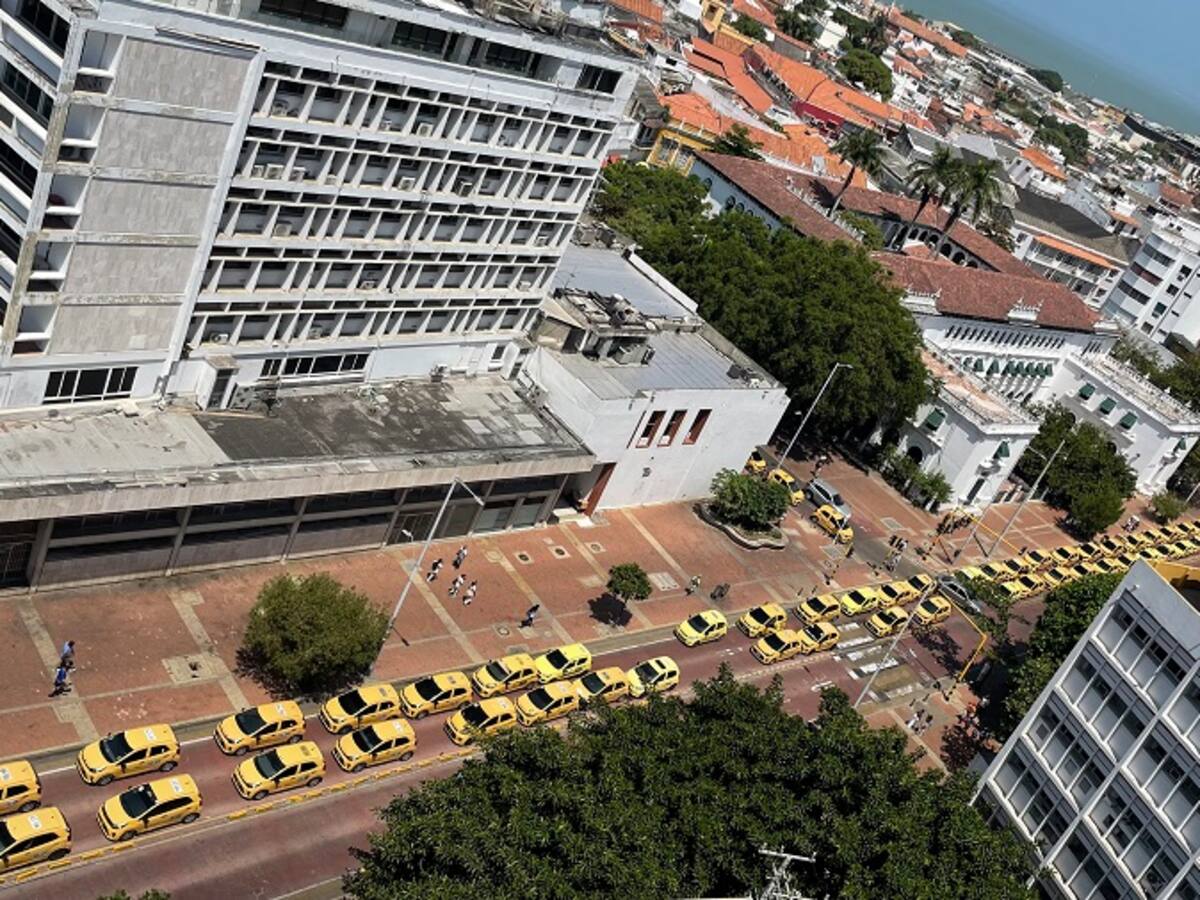 Paro de taxistas afectará funcionamiento del comercio y turismo: Fenalco Bolívar