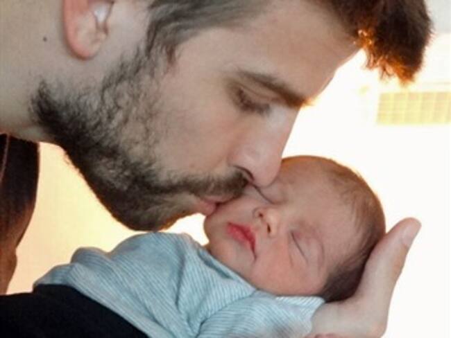Shakira publica la primera foto de su hijo Milan Piqué