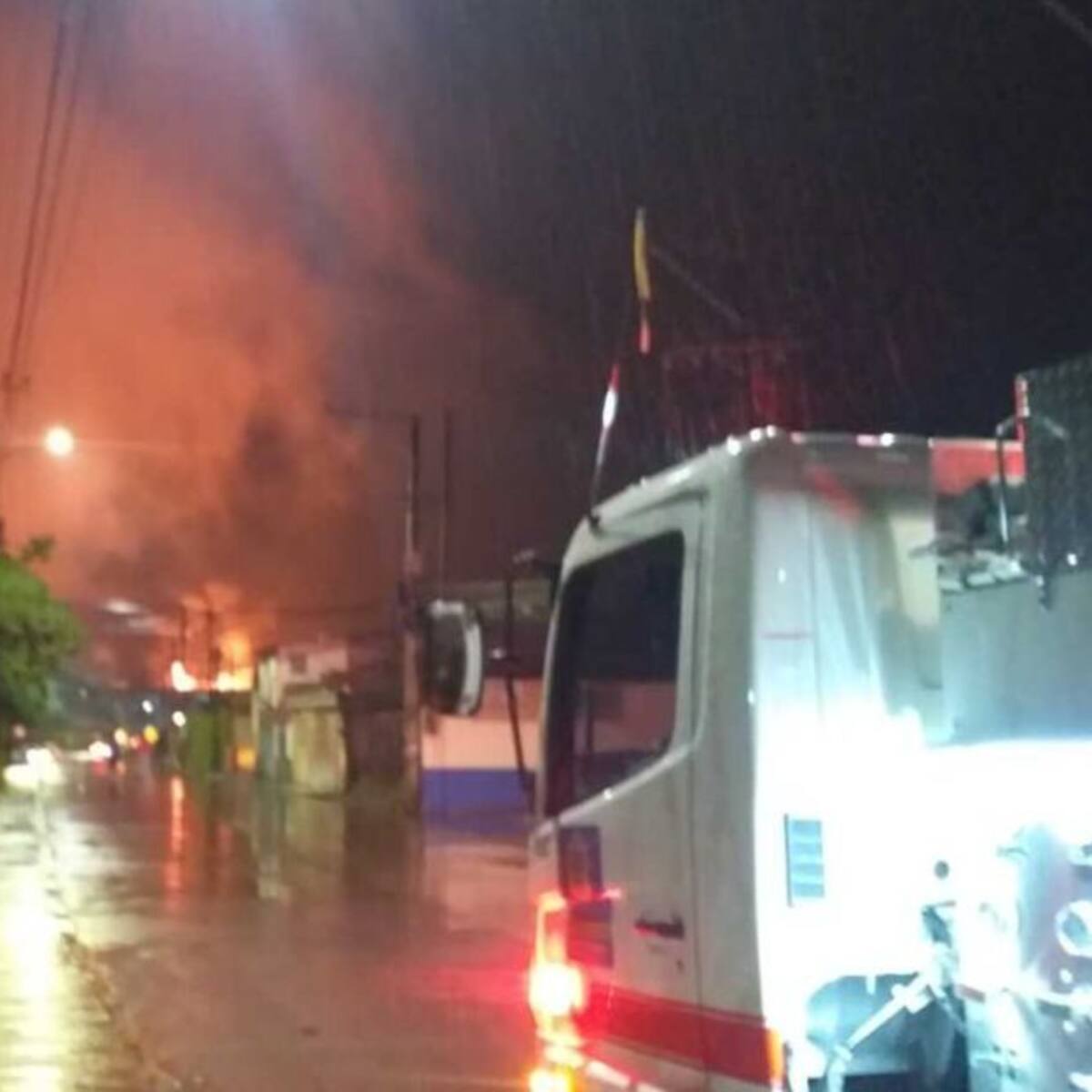 Incendio en la zona industrial de Dosquebradas deja cuantiosas pérdidas