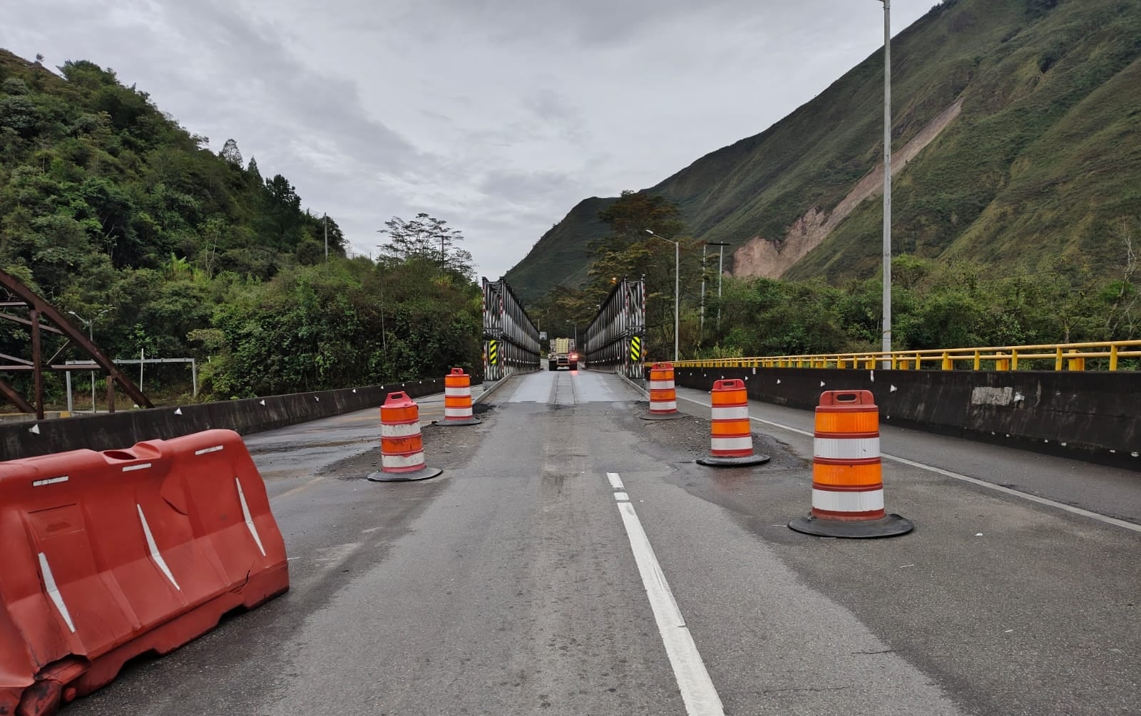 Vía Bogotá - Villavicencio. Foto: Coviandina