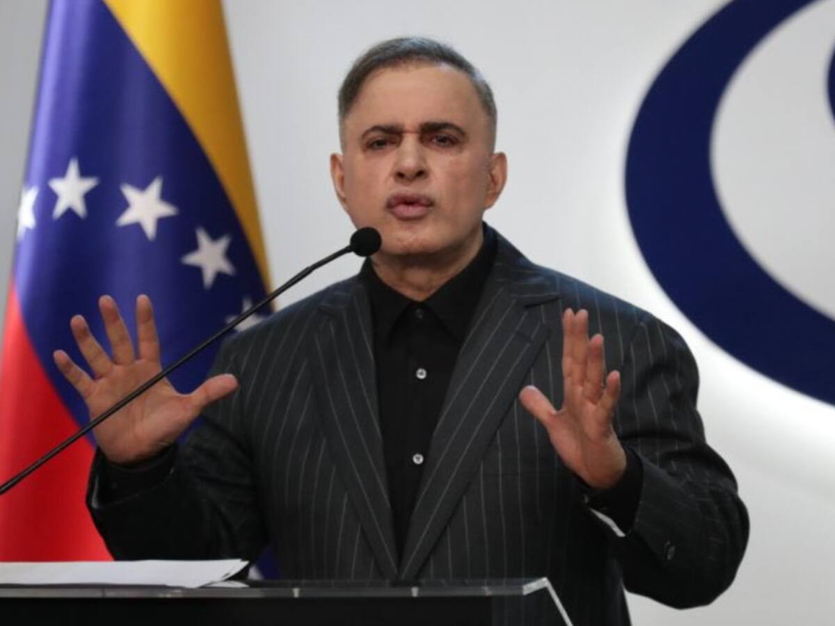 Fiscal general venezolano dice que Maduro cuenta con inmunidad por su cargo de presidente