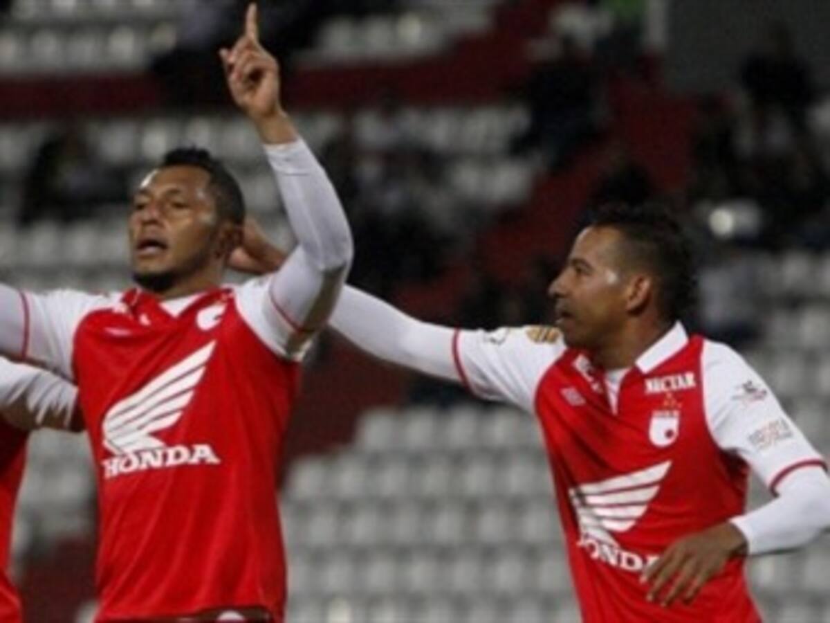 Pantallas gigantes en inmediaciones de El Campín para el partido Santa Fe vs Olimpia
