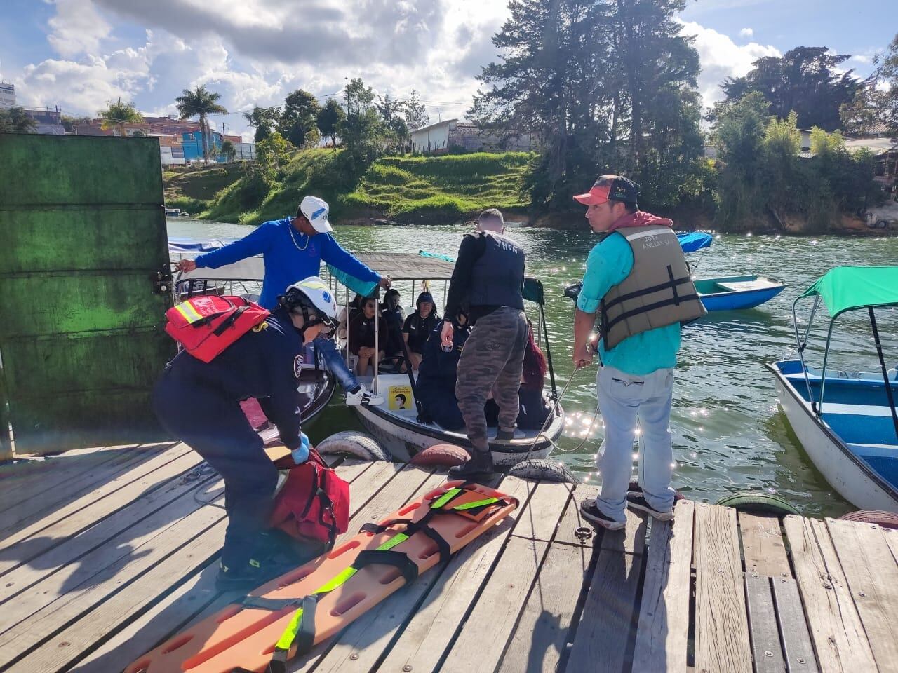 Accidente Guatapé- foto Bomberos