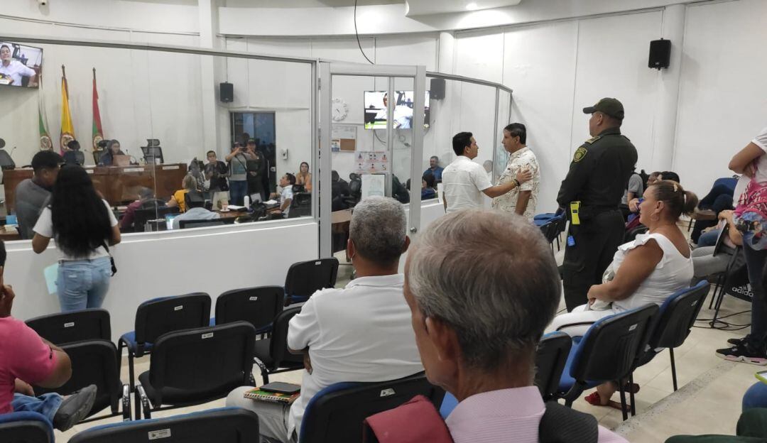 En medio de una batalla campal el proyecto por no cumplir con la documentación soporte, fue archivado por tercera vez. 