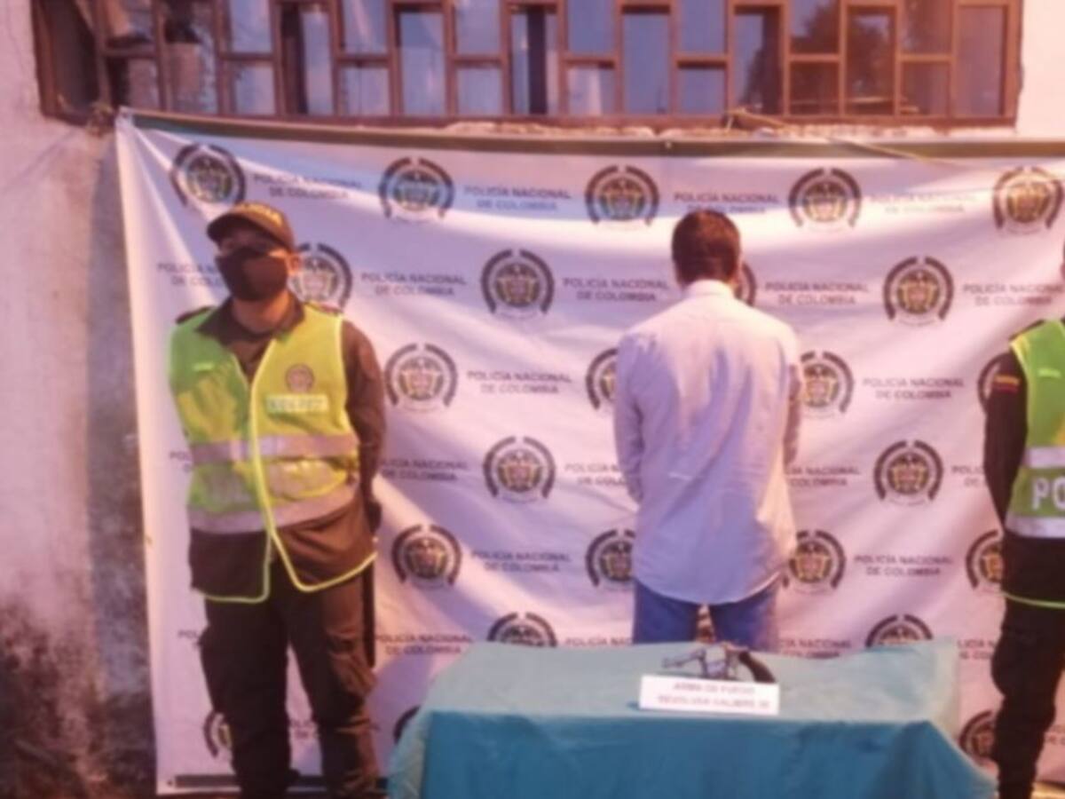 Dos armas de fuego incautadas y una persona capturada en Caldas