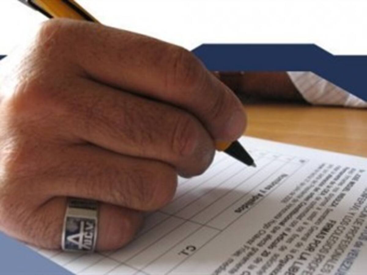 Interponen ante Registraduría recurso de apelación por firmas de revocatoria a Petro