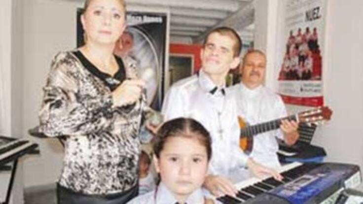 Aydee Liliana Meza es la mujer del año Cafam 2012