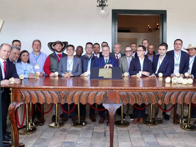 Gobernadores se apartan de propuesta de constituyente hecha por Caicedo