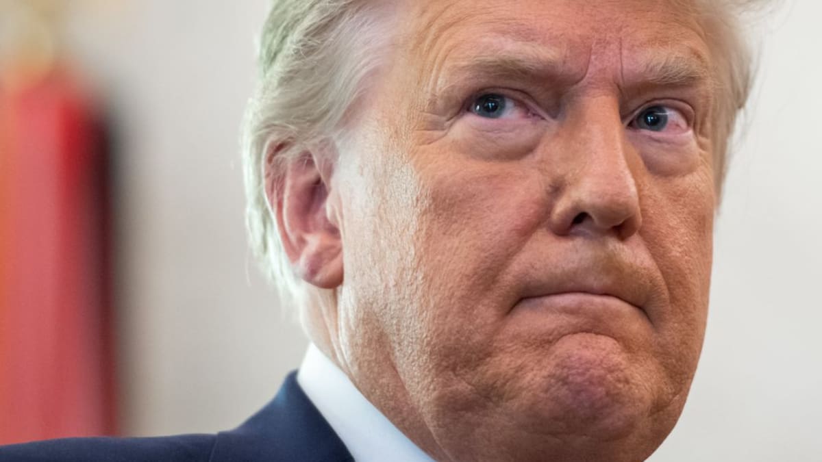 Tras cierre de cuenta de Donald Trump, se redujo fake news en Twitter
