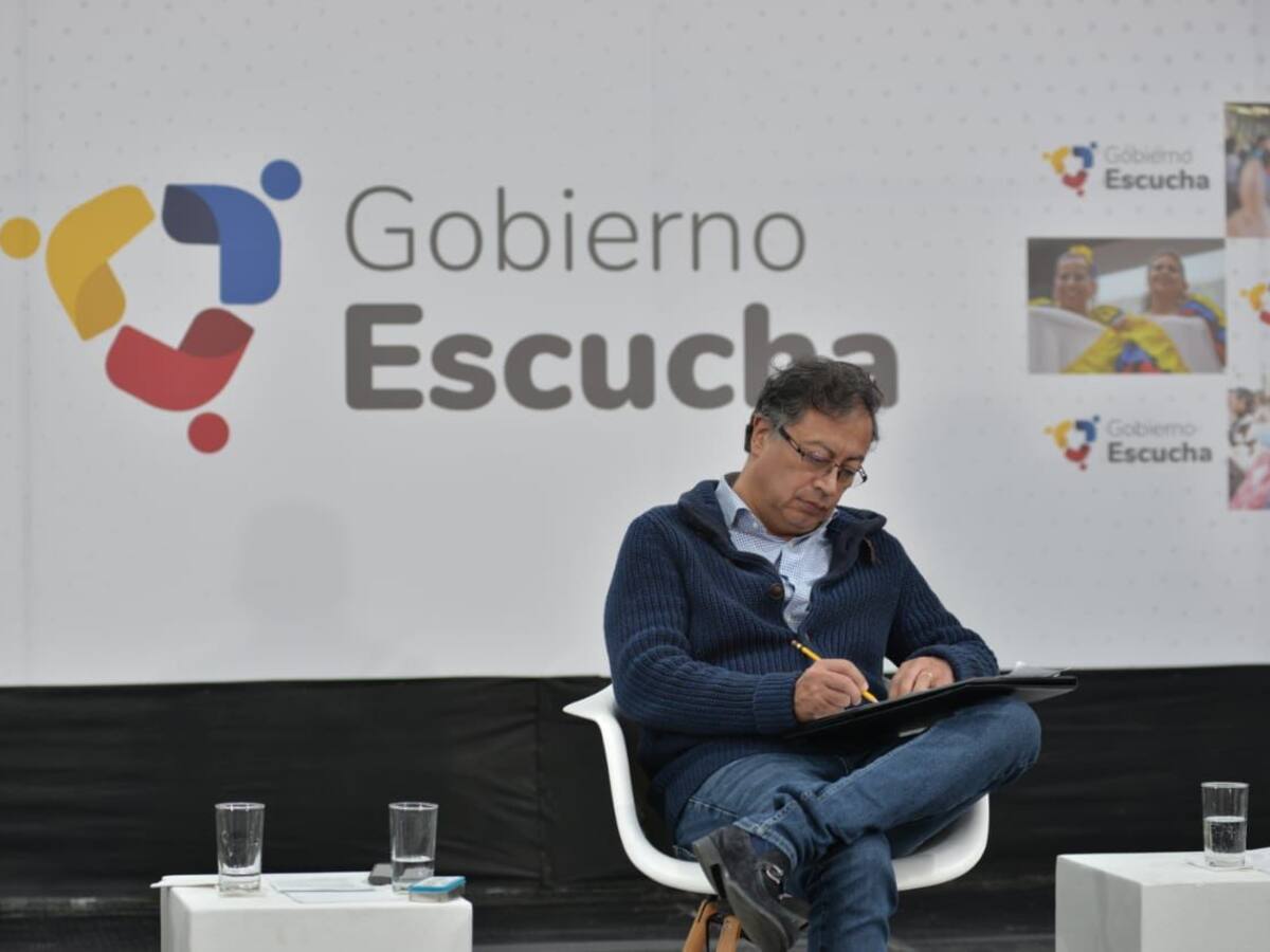 Soterrar la Autopista Sur y otros anuncios que hizo Petro en Soacha