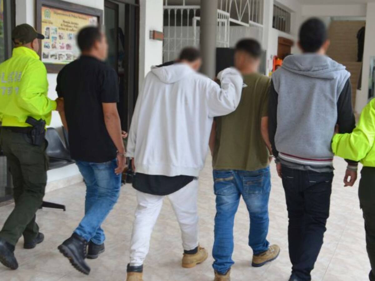 Desmantelan banda de tramitadores de pensiones ilegales en Fuerzas Armadas