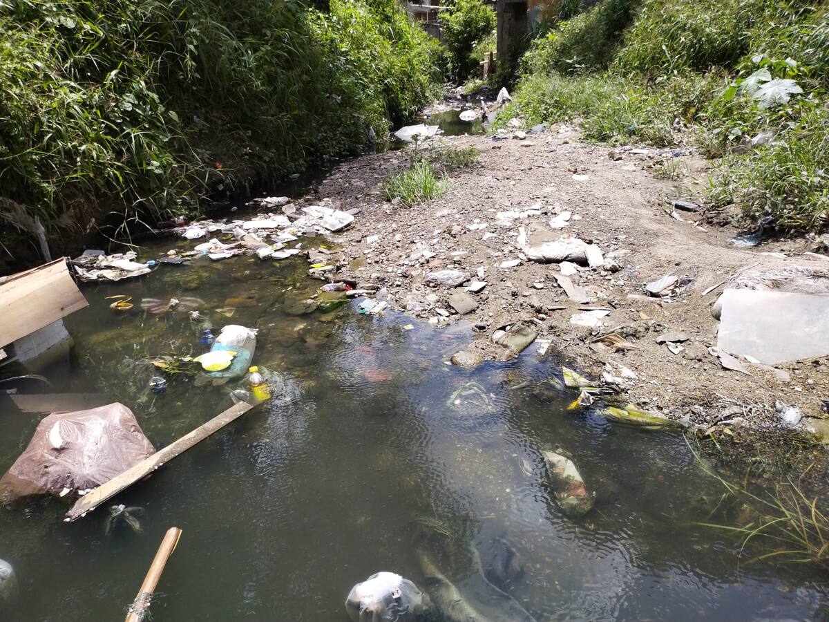 Habitantes de San Fernando piden canalizar Caño El Pilón para prevenir inundaciones