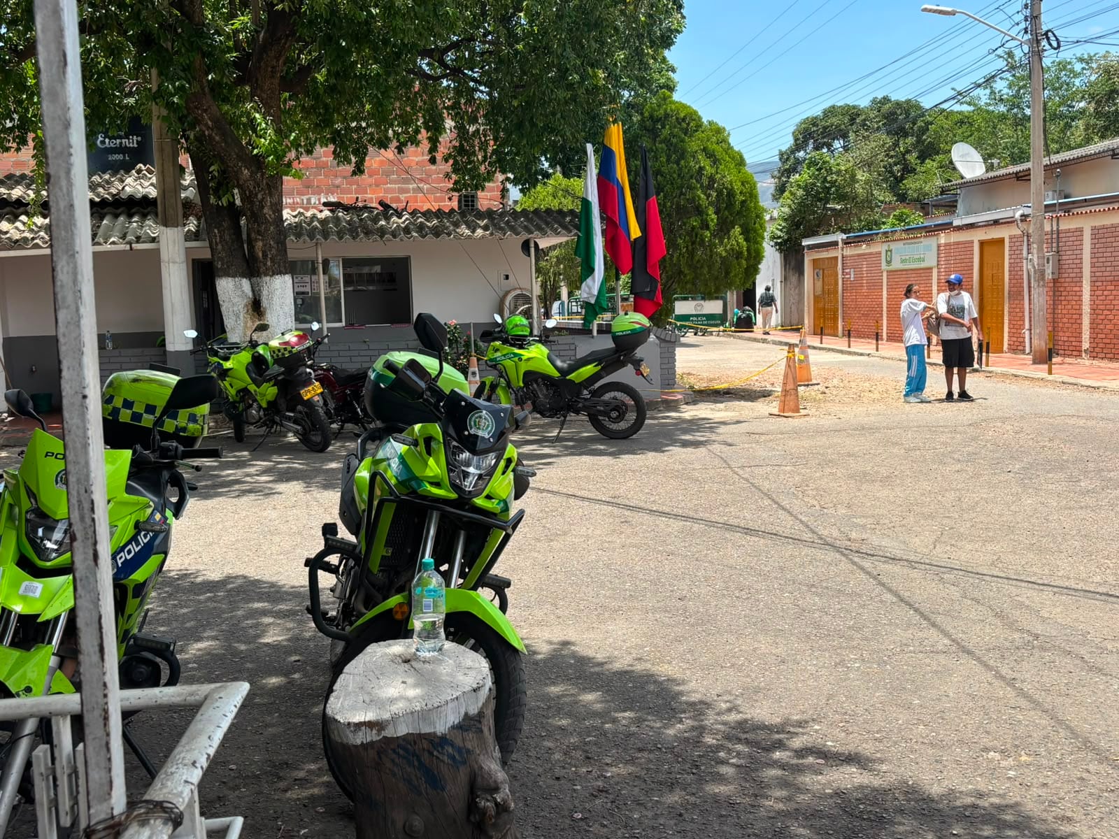Ataque a la Policía Nacional en el barrio Escobal de Cúcuta. / Foto: Camilo Picón.