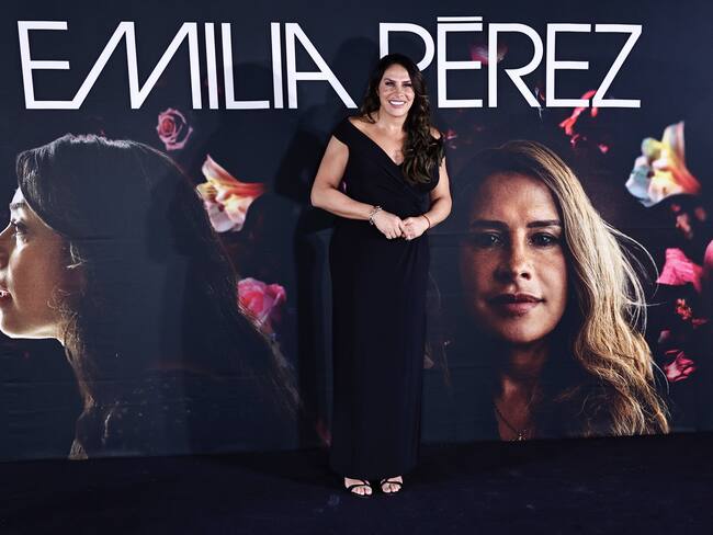 MEX9776. CIUDAD DE MÉXICO (MÉXICO), 15/01/2025.- La actriz española Karla Sofía Gascón posa durante una rueda de prensa de la película ‘Emilia Pérez’ este miércoles, en Ciudad de México (México). El elenco de ‘Emilia Pérez’, una de las películas favoritas de esta temporada de premios, afirmó que el filme se hizo con “amor y respeto” a México, donde ha recibido críticas por cómo retrata al narcotráfico y las víctimas de desapariciones. EFE/ Sáshenka Gutiérrez