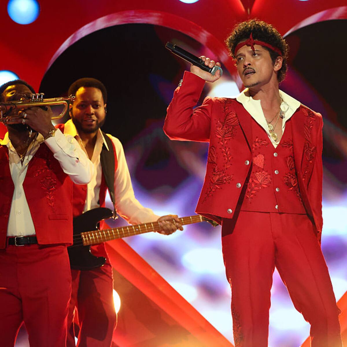 Bruno Mars lanza ‘The Romantic’, su primer álbum solista en más de una década