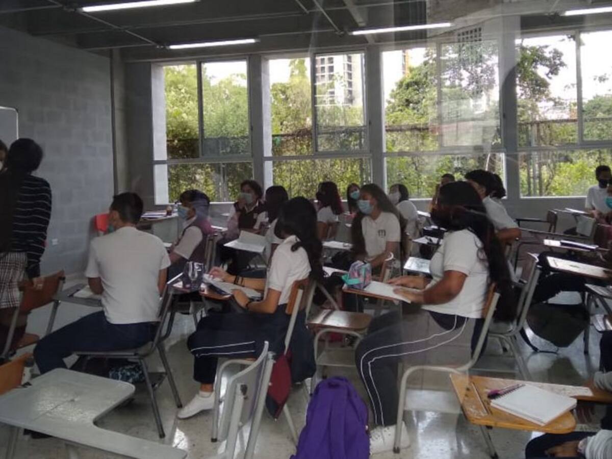 En Armenia suspenden las clases en 28 colegios por falta de agua
