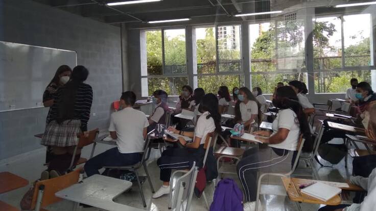 Secretaria de educación de Armenia, Julieta Gómez