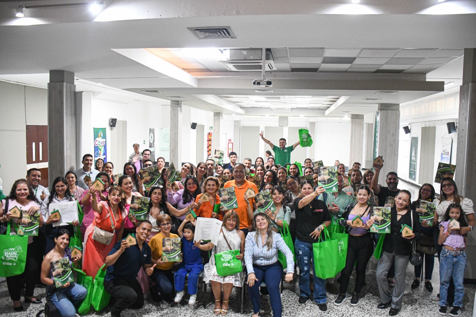 Comfenalco Tolima hizo entrega de 60 subsidios de vivienda