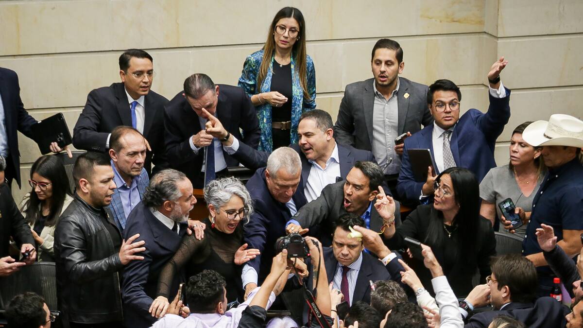 Así cayó en el Congreso la suspensión del decreto que convoca la Consulta Popular