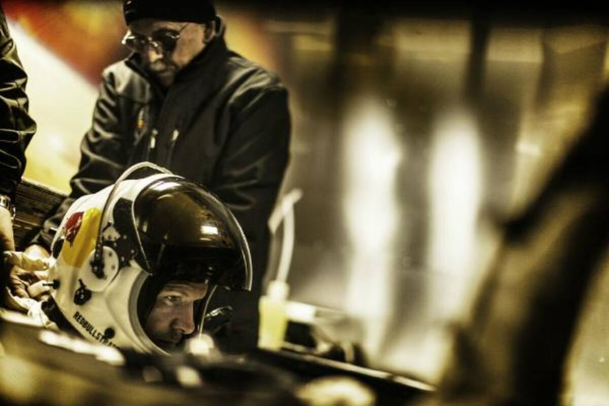 Félix Baumgartner ha marcado récords mundiales en saltos de base y ha sido nominado para el Premio Mundial de Deportes y en dos categorías en los Premios NEA de deportes extremos. Cortesía Red Bull Stratos.