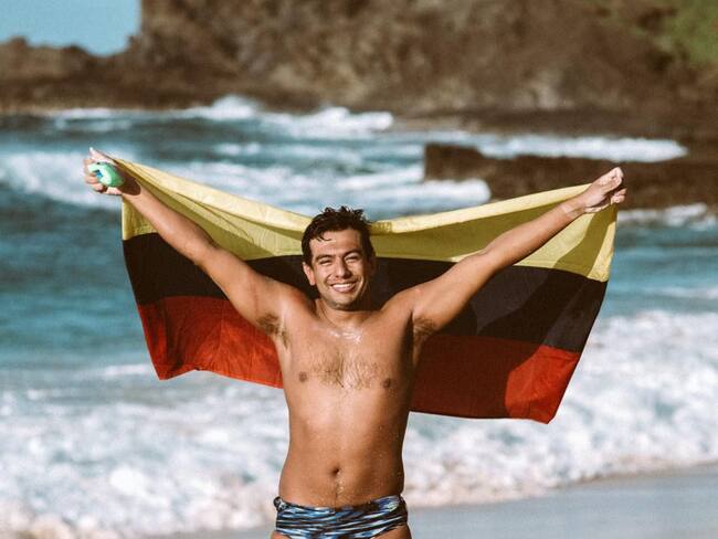 Hazaña vallecaucana: Jorge Iván Del Valle registro récord latinoamericano en agua abierta