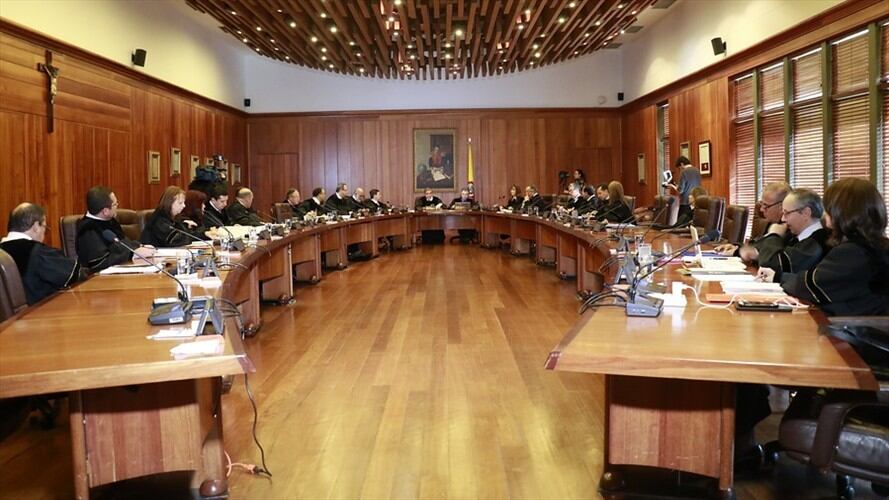 Corte entregó formalmente a la JEP los primeros expedientes. Foto: Colprensa