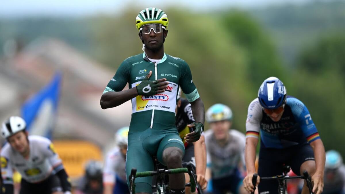 Biniam Girmay repite triunfo en el Tour de Francia: Santiago Buitrago, el mejor colombiano