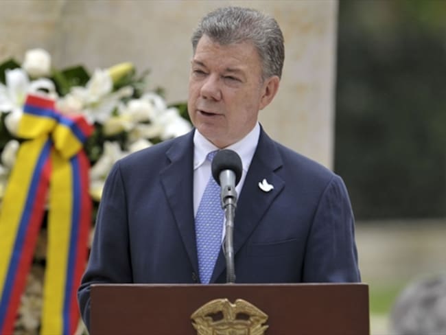 Santos espera que Cuba emprenda reformas internas y cumpla compromisos