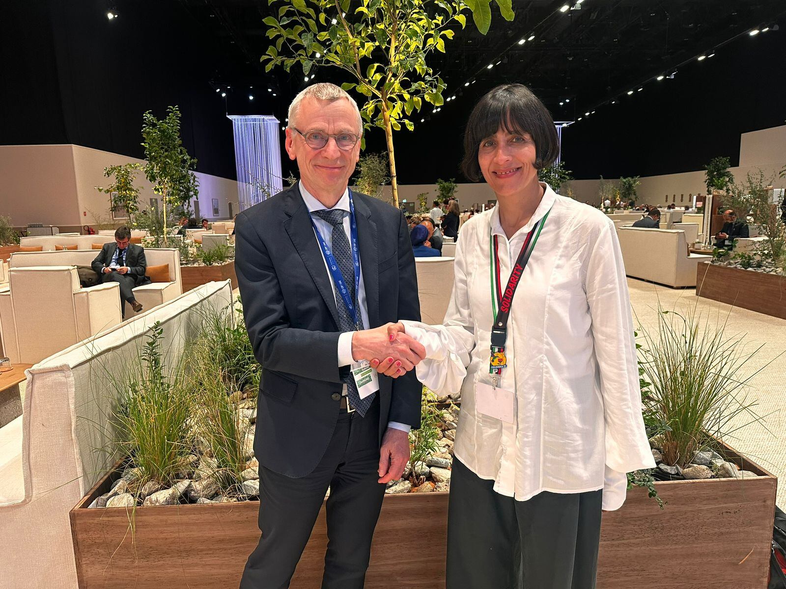 David Cooper, secretario Ejecutivo Interino de la COP, con Susana Muhamad, ministra de Ambiente.