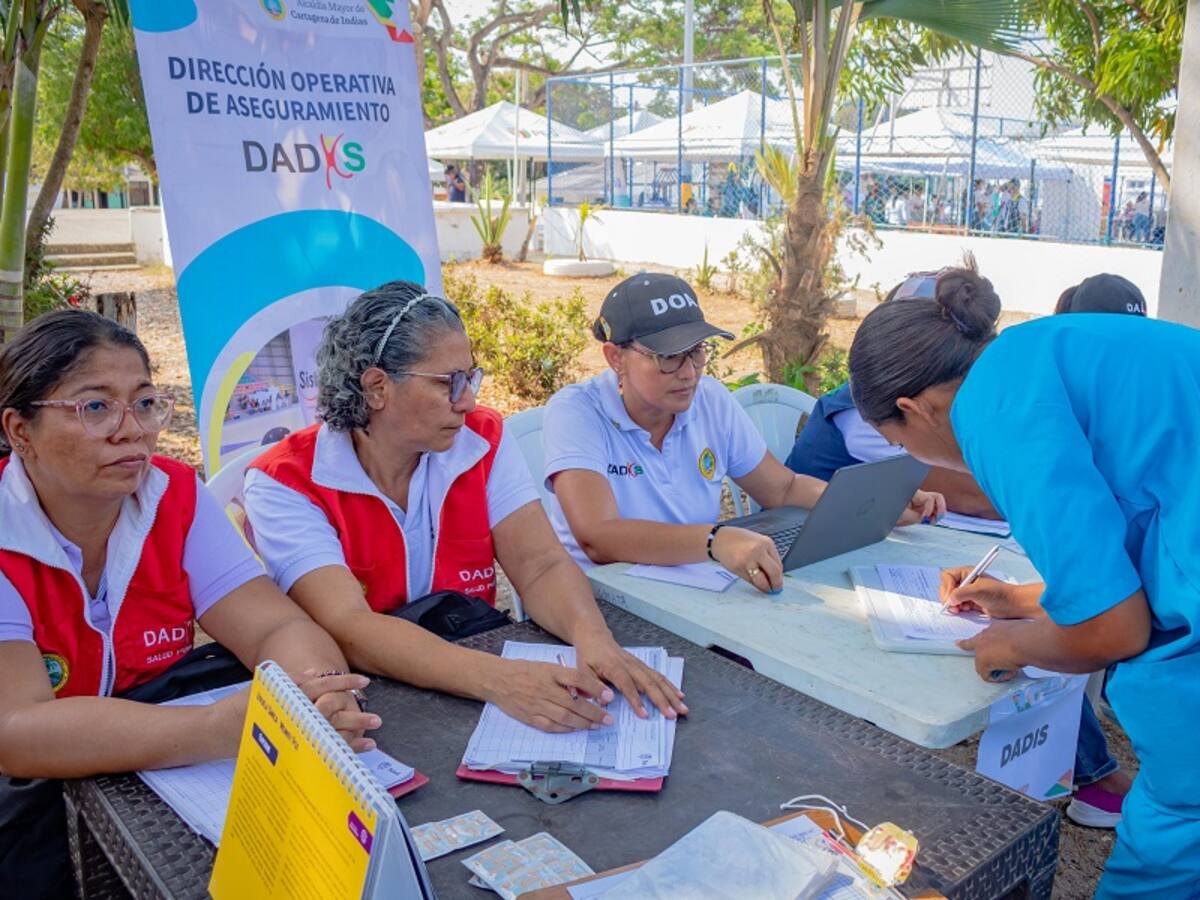 DADIS lidera jornada de salud en sector Isla de León de El Pozón este viernes