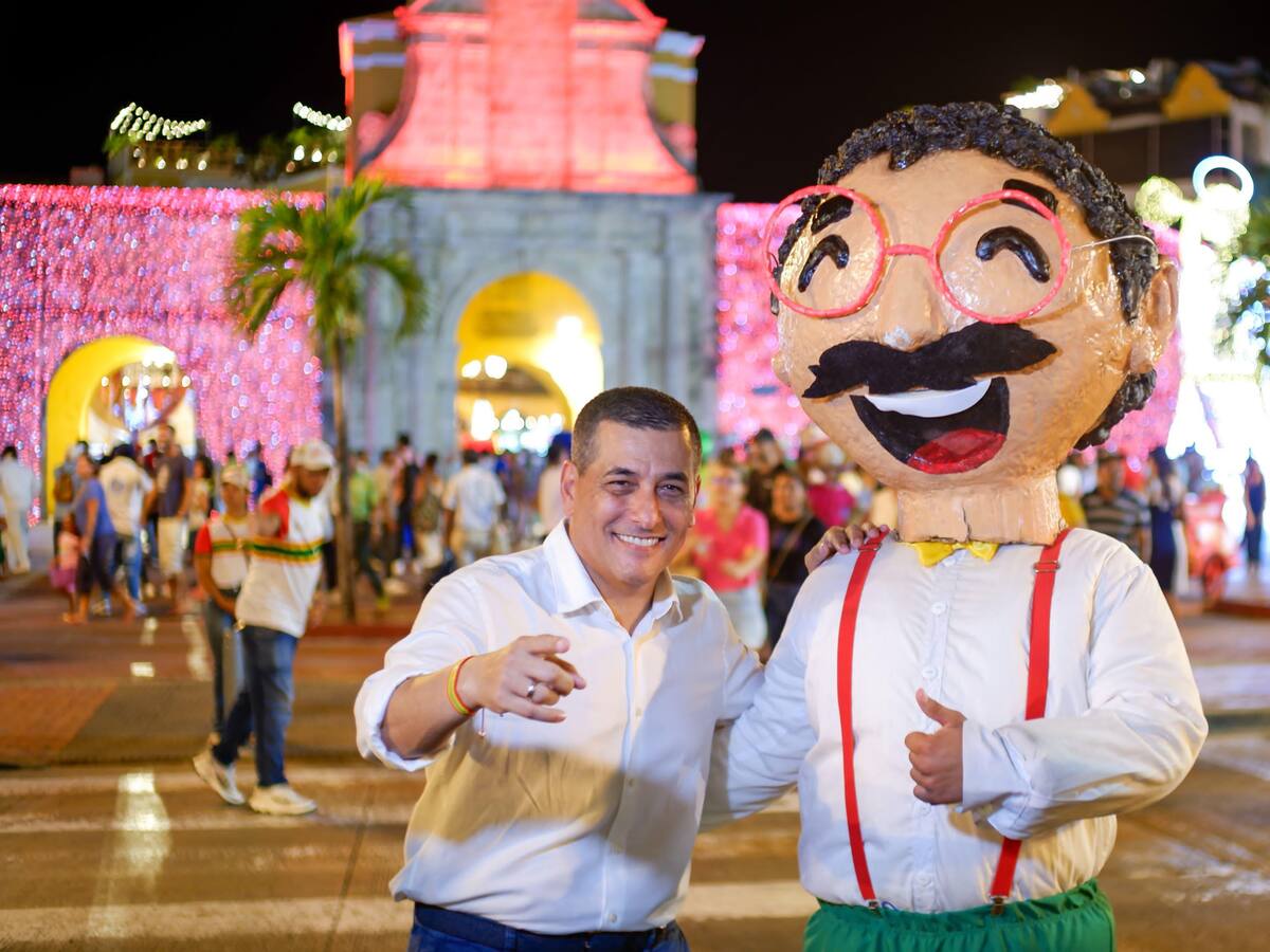 ‘Me Pongo la 10 por Cartagena’ se toma cruces peatonales en la Torre del Reloj