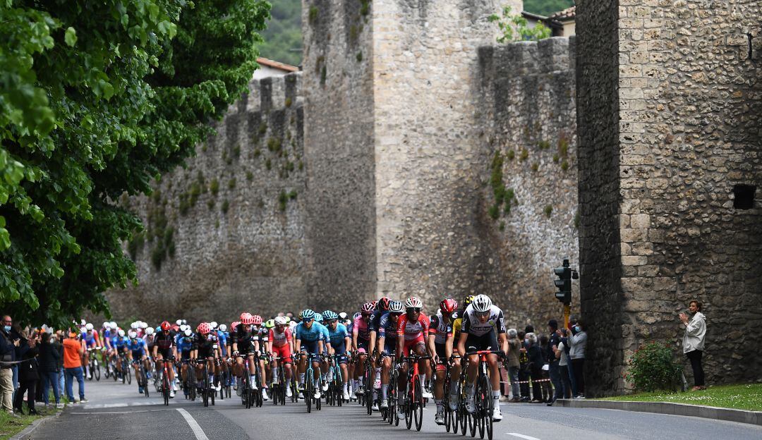 Primera semana del Giro termina sin casos positivos de COVID-19