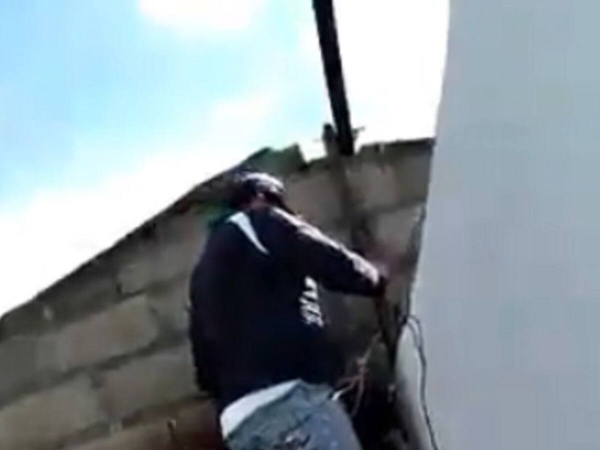 Fuerte vendaval deja afectadas a 20 viviendas en Palmor de la Sierra