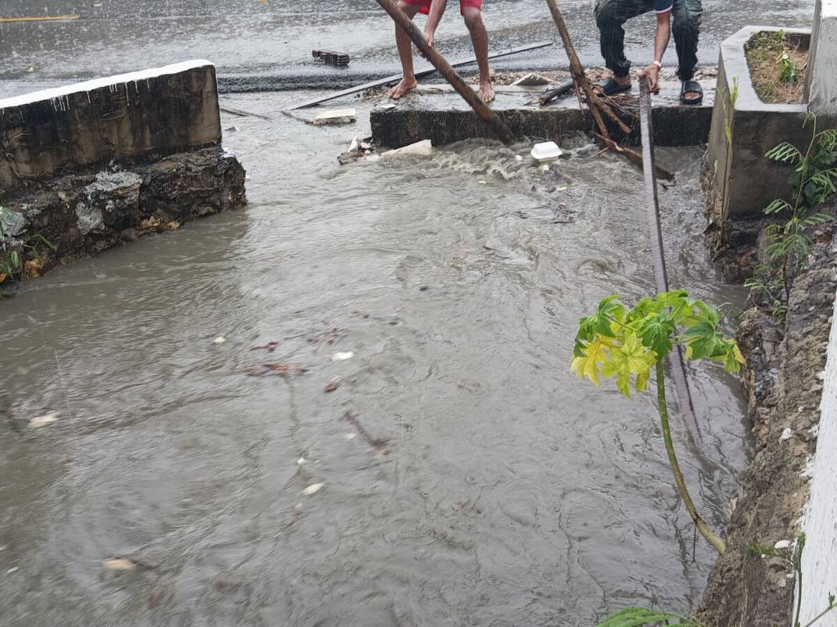Diciembre inició con lluvias en Barranquilla: viviendas inundadas y arroyos desbordados