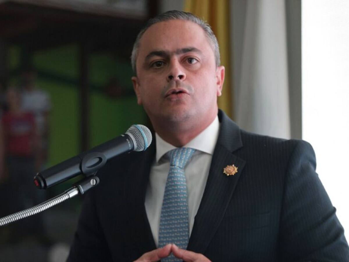 Alcalde (e) de Medellín ha recibido amenazas en su contra y de su familia