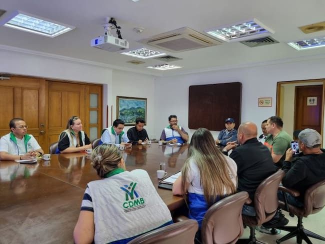 Cdmb inicia mesas de trabajo ante minería ilegal en Bucaramanga