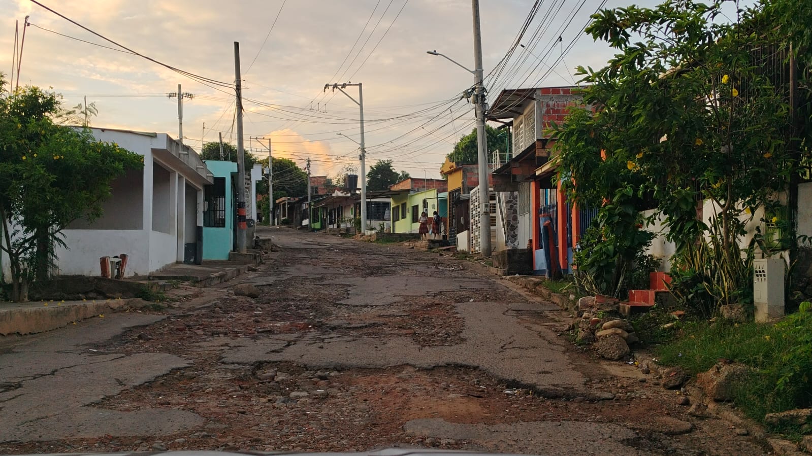 Mal estado de la malla vial en Cúcuta / Foto: Caracol Radio