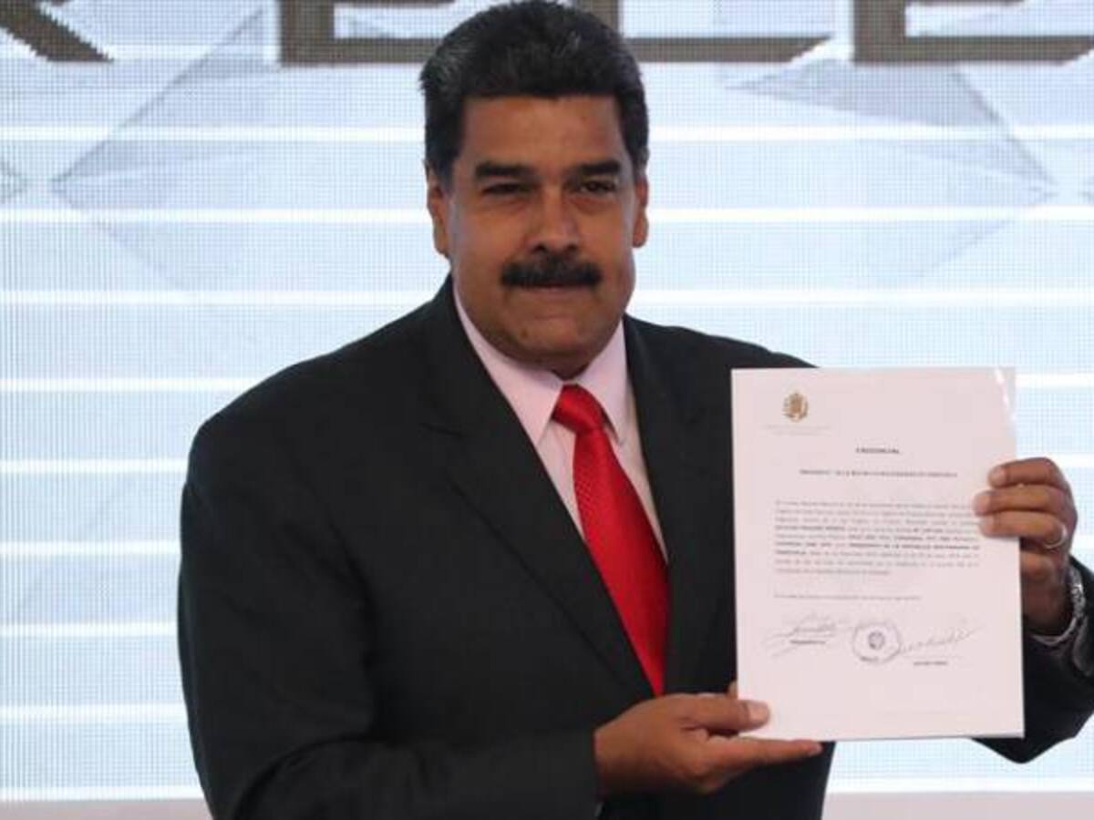 Maduro es proclamado como presidente reelegido para gobernar hasta el 2025