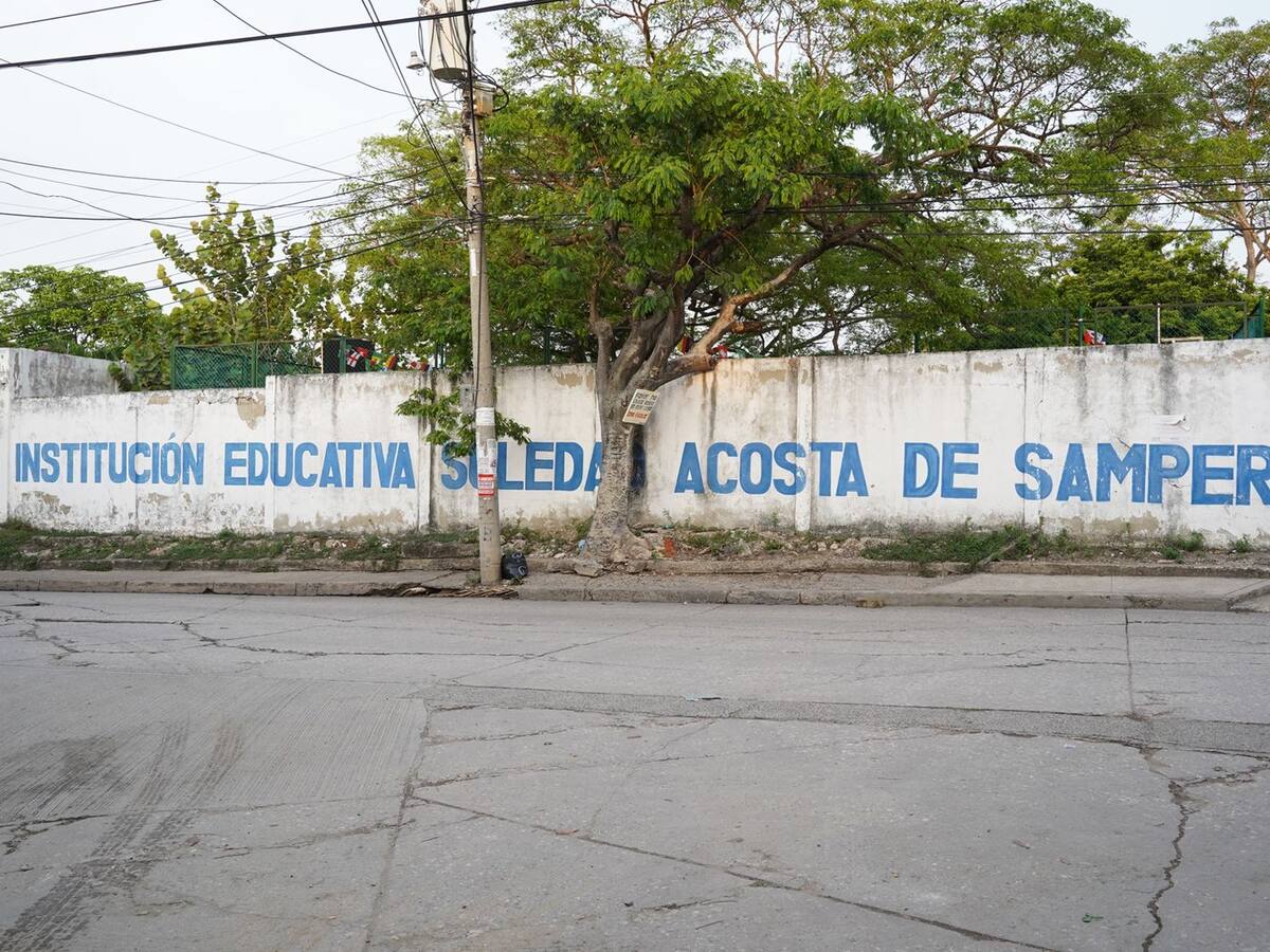Dumek anuncia mejoramiento en la infraestructura de instituciones educativas distritales