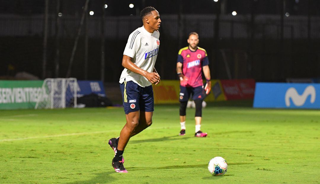 Yerry Mina en una práctica con la Selección Colombia