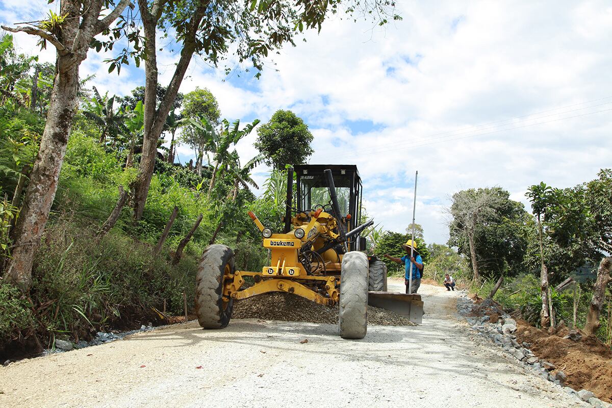Caminos Comunitario de la Paz Total. Foto: https://caminoscomunitarios.invias.gov.co/que-es.php