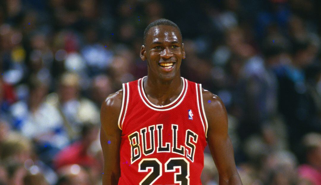Michael Jordan durante un partido en los años 80.